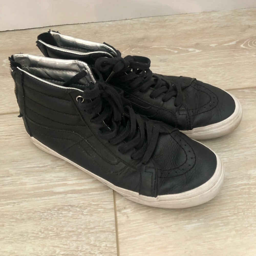 Leather Vans hi tops size 5.5 m